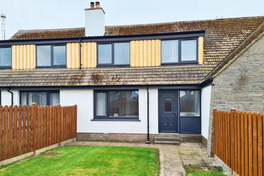 4-Bedroom Cottage Situated On Edge Of The Seaside Village Of Brora
