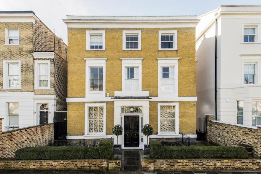 Villa in Central London