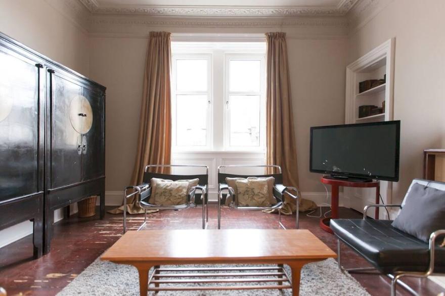 Pass the Keys | Trendy Urban Retreat in Central Edinburgh City