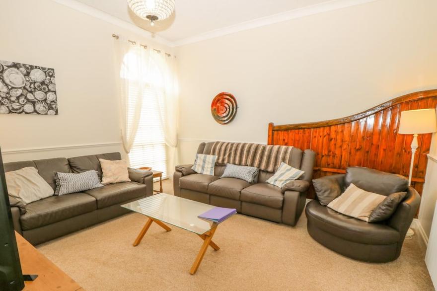 THE COACH HOUSE, pet friendly in Wroxall