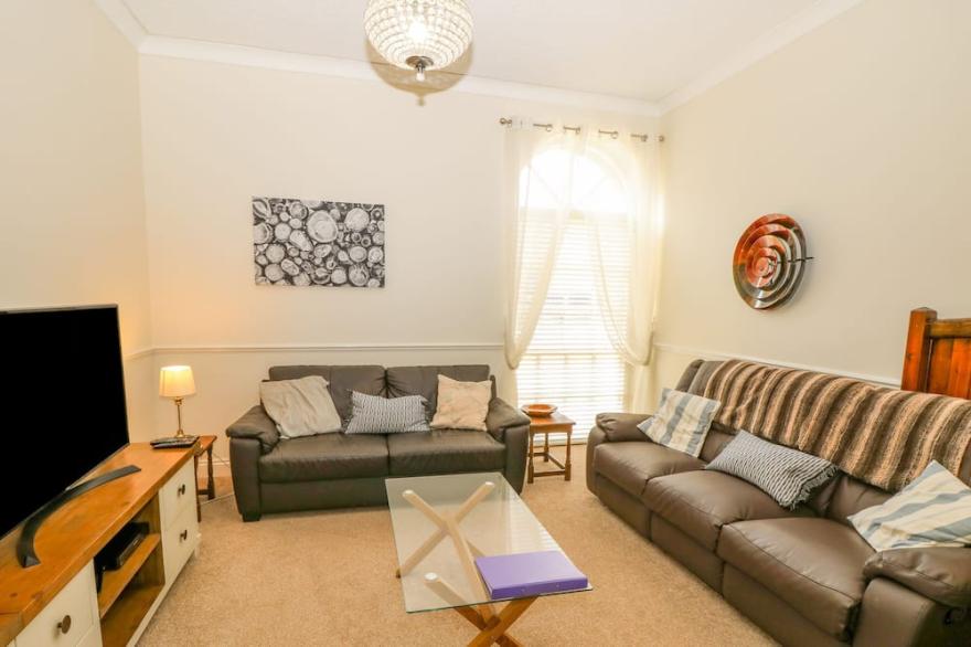 THE COACH HOUSE, pet friendly in Wroxall