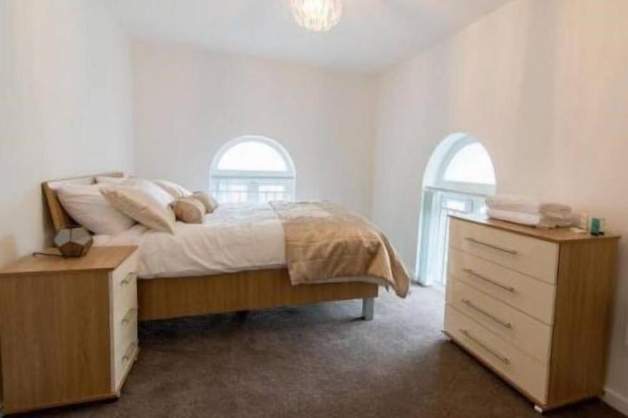 Apartment-Ensuite with Bath-Occupancy 4