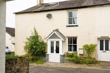 LILLIBET COTTAGE, family friendly in Keswick