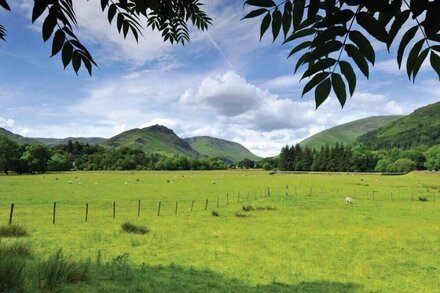 LOW CROFT COTTAGE, family friendly in Grasmere