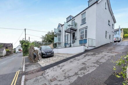 3 bedroom accommodation in Saundersfoot