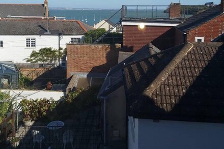 Luxurious Cottage in Cowes - Jersey Cottage