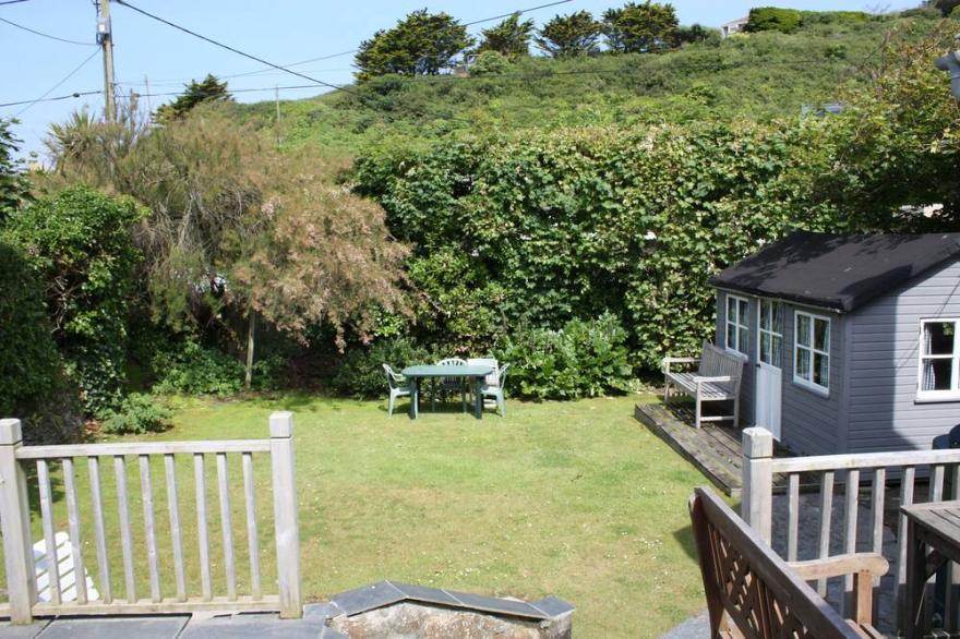 Comfortable Holiday Cottage In The Heart Of Polzeath