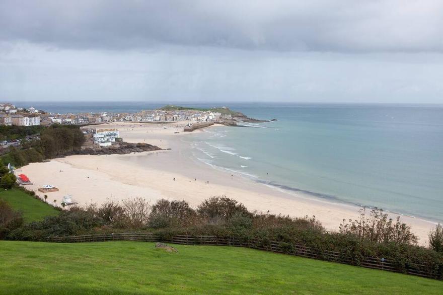 Coastguard House  St Ives - Views - Parking For 2 Cars - Sleeps 8