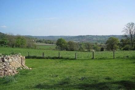 Beautifully Converted 18thc Barn In Blackdown Hills AONB