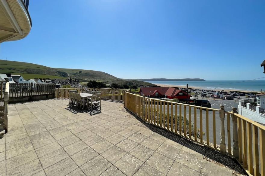 Surf View - 3 Bed | Pets* | Amazing Sea Views