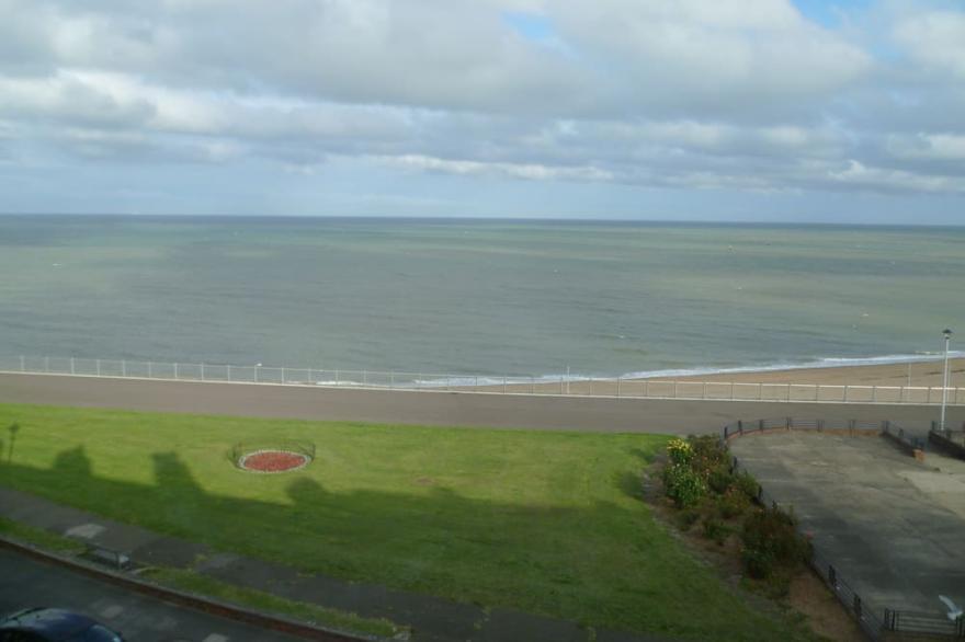 Stunning Modern And Bright Sea-View Holiday Accommodation In Ramsgate