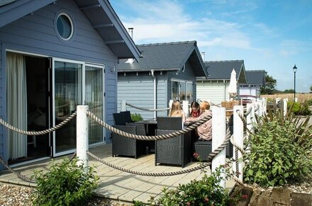 Sea Urchins beach house -  a beach house that sleeps 5 guests  in 2 bedrooms