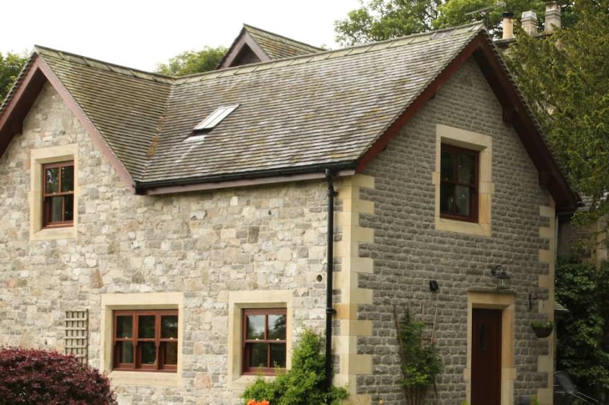 Lovely converted barn in secluded gardens in Dovedale Peak District Derbyshire