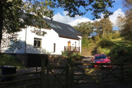 Stunning Coastal House near Oban with Island views and seascapes, 4 bed escape