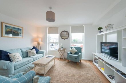 Annandale Street Apartment  -  Sleeps 4 guests