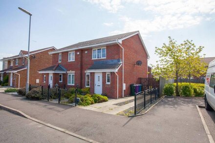 Lovely 3-bedroom House near Hampden