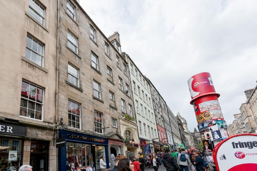 Cosy Clean Royal Mile Flat Near Edinburgh Castle