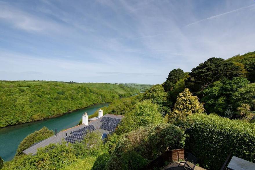 Attractive House With Lovely Views