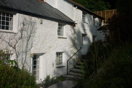 Fishermans Cottage With The Beach On Its Doorstep