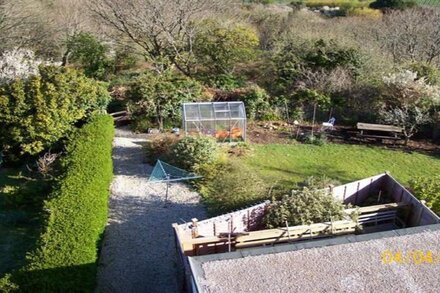 The Studio Is Ideally Placed For The Famous Minack Theatre, And For Coast path.