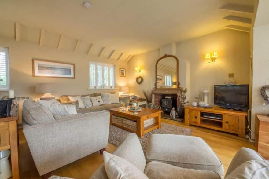 A Luxuriously Refurbished Single-Storey Property In Central Brancaster.