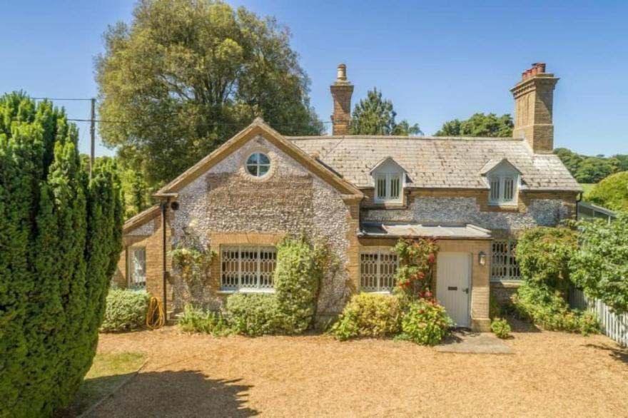 Conversion of a Victorian schoolhouse enjoying a peaceful village location