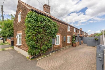 A fabulous, beautifully styled, attractive character carrstone cottage