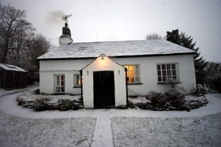 Detached Lakeland cottage. Fascinating Quaker history dating back to 1703 at the foot of Kentmere.