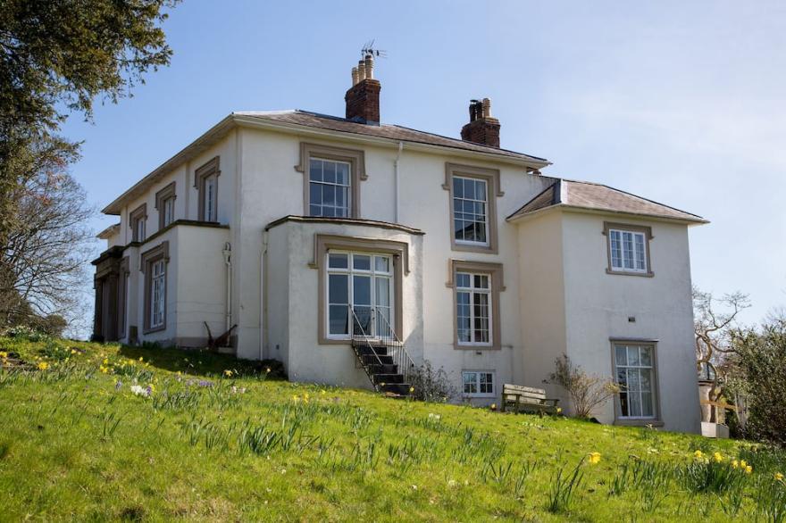 Stunning Georgian Grade 2 Listed property in the Welsh borders