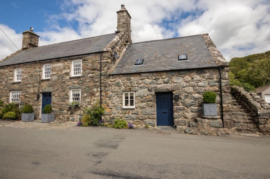 Hen Stabl - A charming 18th century stone character stables conversion