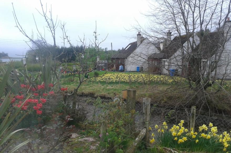 Cosy  Bungalow In The  Village Of Lochcarron,Highlands Of Scotland