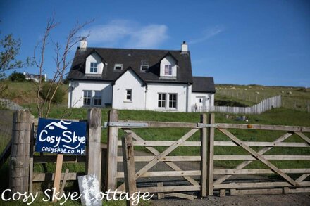 Isle of Skye - 3 bedroom 2 Bath room self-catering Cottage (11 miles to Portree)