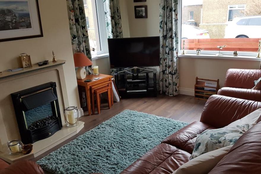 Charming refurbished cottage with sea view and lovely garden