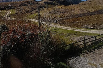 Bracara Cottage with stunning views of Loch Morar.