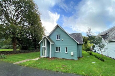 Trewhiddle Villa 23 -  a trewhiddle that sleeps 7 guests  in 4 bedrooms