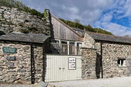 Charming cosy converted Lime Kiln located in an idyllic coastal setting