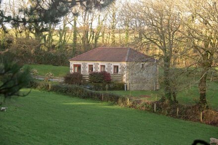 Excellent converted barn in historic castle of Caerhays on the South Cornish Coast