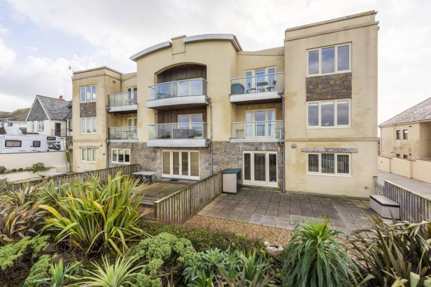 5 The Vista, Newquay -  An Apartment That Sleeps 6 Guests  In 2 Bedrooms