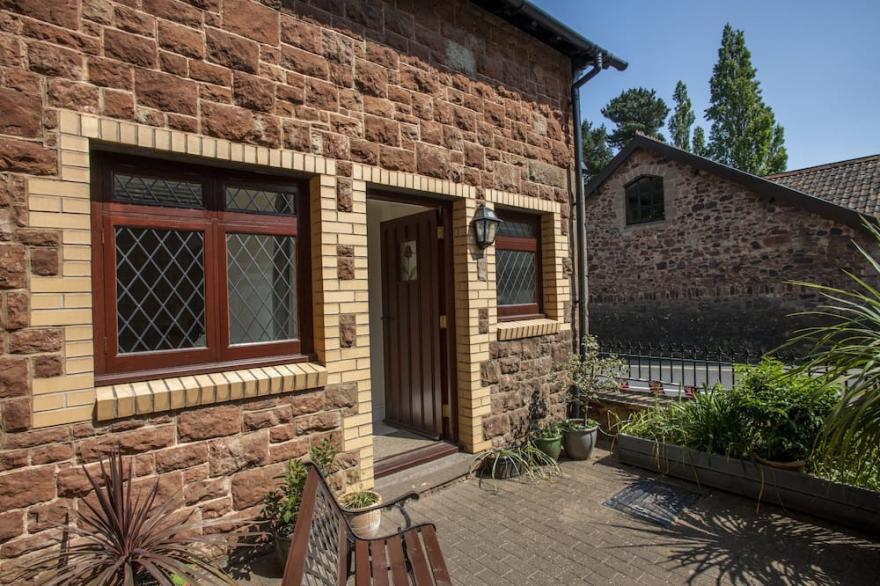 Two Grooms Cottage, Dunster