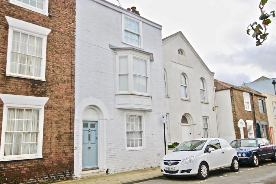 Elegant 4 Bedroom Period Townhouse In The Centre Of Deal, Right By The Town And Deal Seafront Perfec