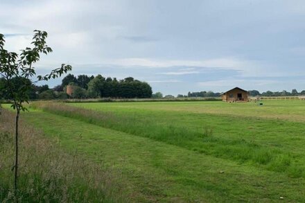 Muntjac is a wonderful safari tent situated in rural Norfolk with ample space