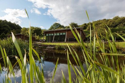 A yorkshire dale lodge  that sleeps 6 guests  in 3 bedrooms