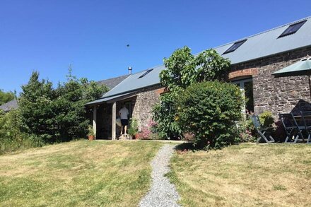 Potato Barn (3 bedrooms sleeps 6)