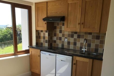 2 Bedroomed Cottage with Outstanding Views-  STILL TAKING BOOKINGS NOW!