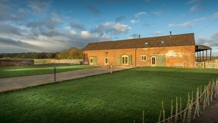 Smethcote Barn