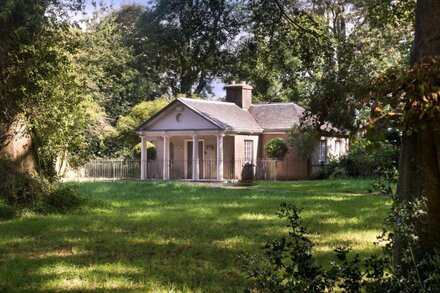 Trelissick Old Lodge