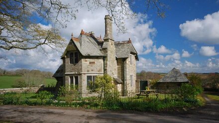 Trelissick New Lodge