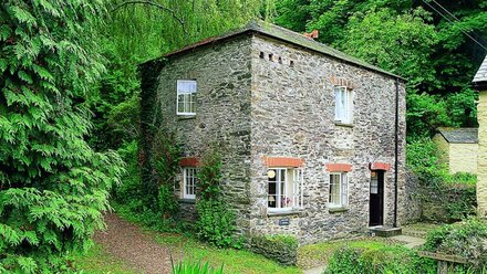 Pont Creek Cottage