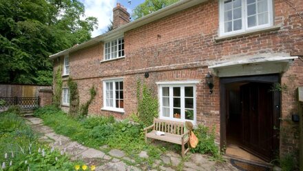 Fyne Court Cottage