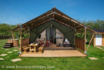 Dove Lodge